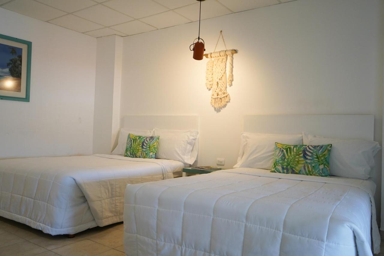 Hotel & Suites Arges - Centro Chetumal Bagian luar foto