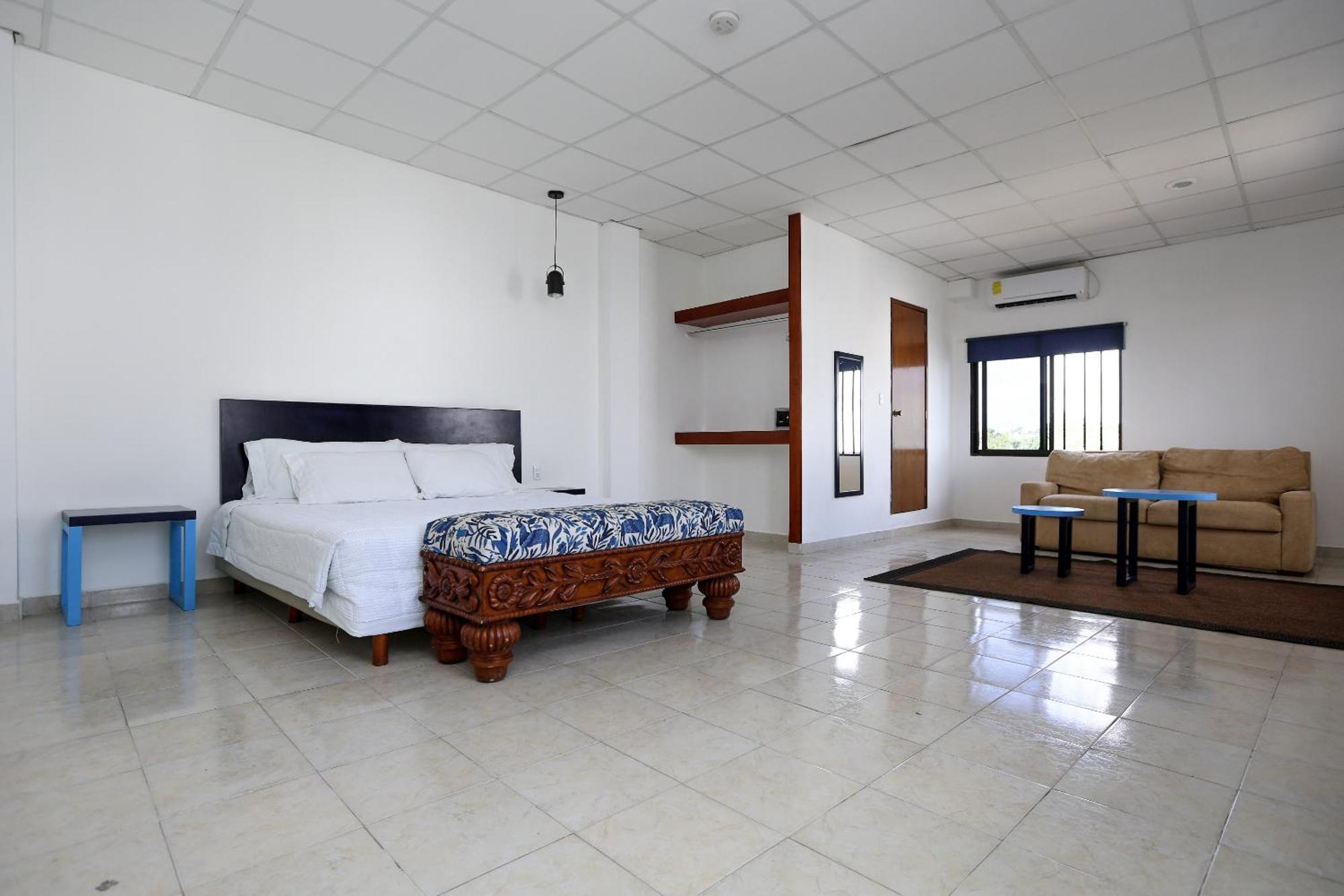 Hotel & Suites Arges - Centro Chetumal Bagian luar foto
