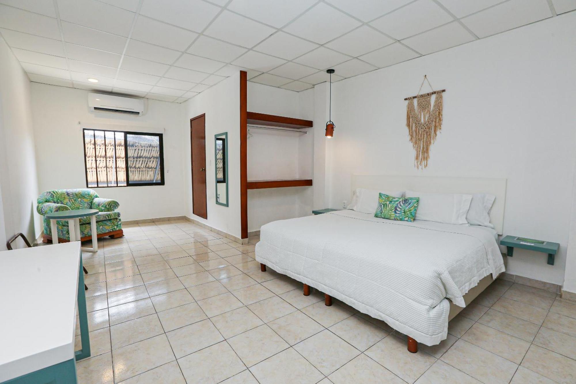 Hotel & Suites Arges - Centro Chetumal Bagian luar foto