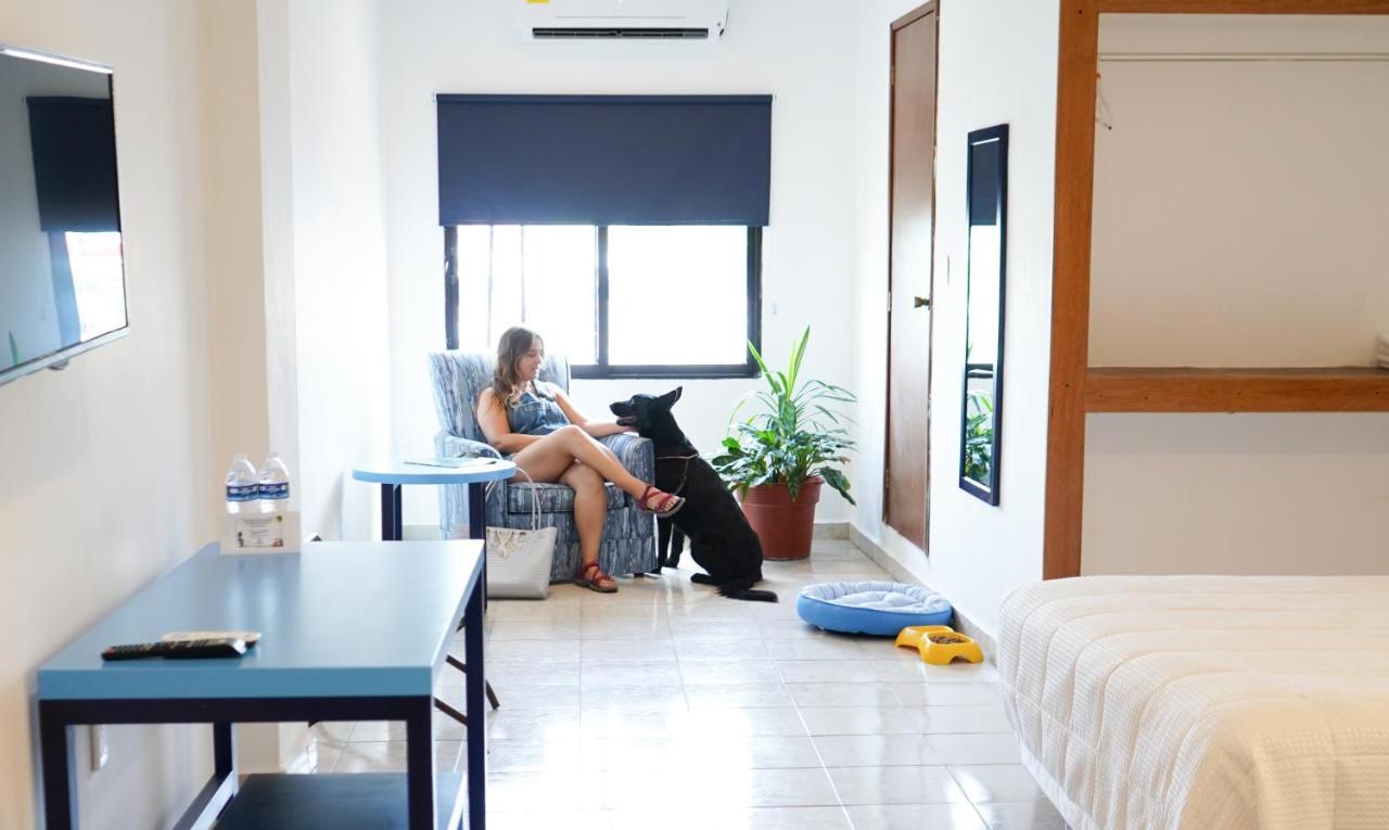 Hotel & Suites Arges - Centro Chetumal Bagian luar foto