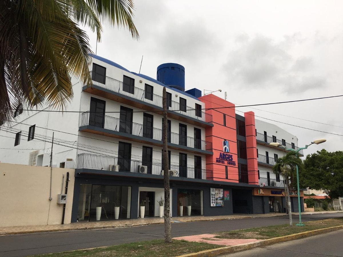 Hotel & Suites Arges - Centro Chetumal Bagian luar foto